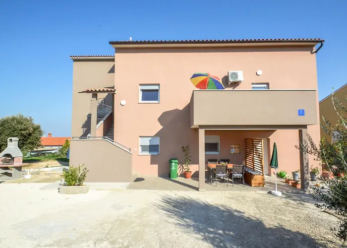 Lägenhet B&b-5 By Interhome